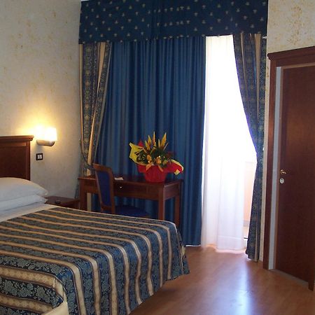 Hotel Alexander Resort ريميني المظهر الخارجي الصورة
