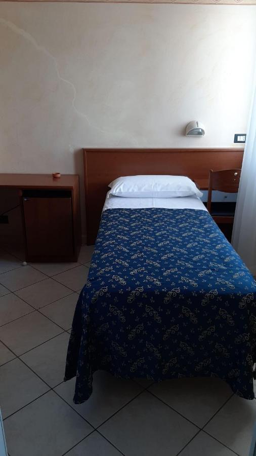 Hotel Alexander Resort ريميني المظهر الخارجي الصورة